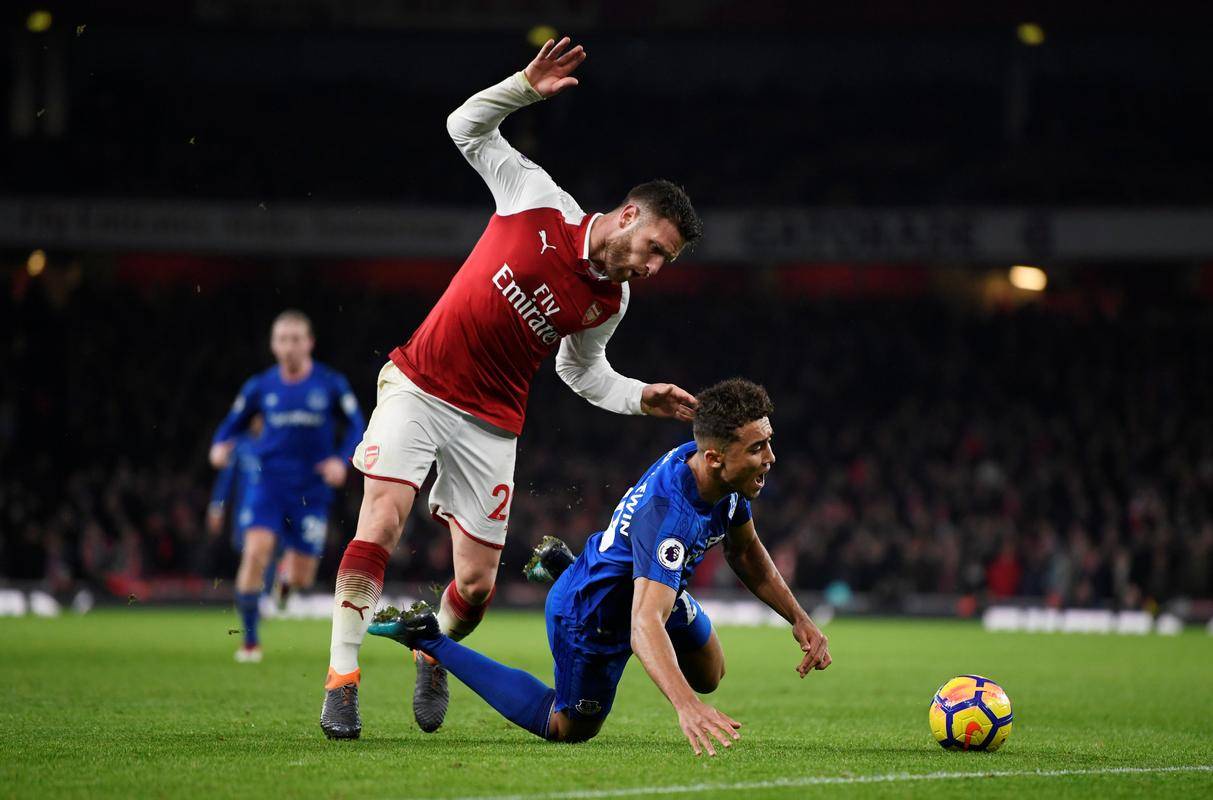 阿森纳后卫神勇救险，助球队成功保级，这是关系正在.的简单介绍-爱游戏平台体验